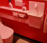アリュール一きれいなトイレと評判の真紅壁トイレです！自動洗浄機能付きですｗ